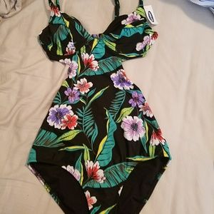 Old Navy swim suit